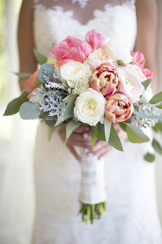 brides bouquet Lyfe of the Party